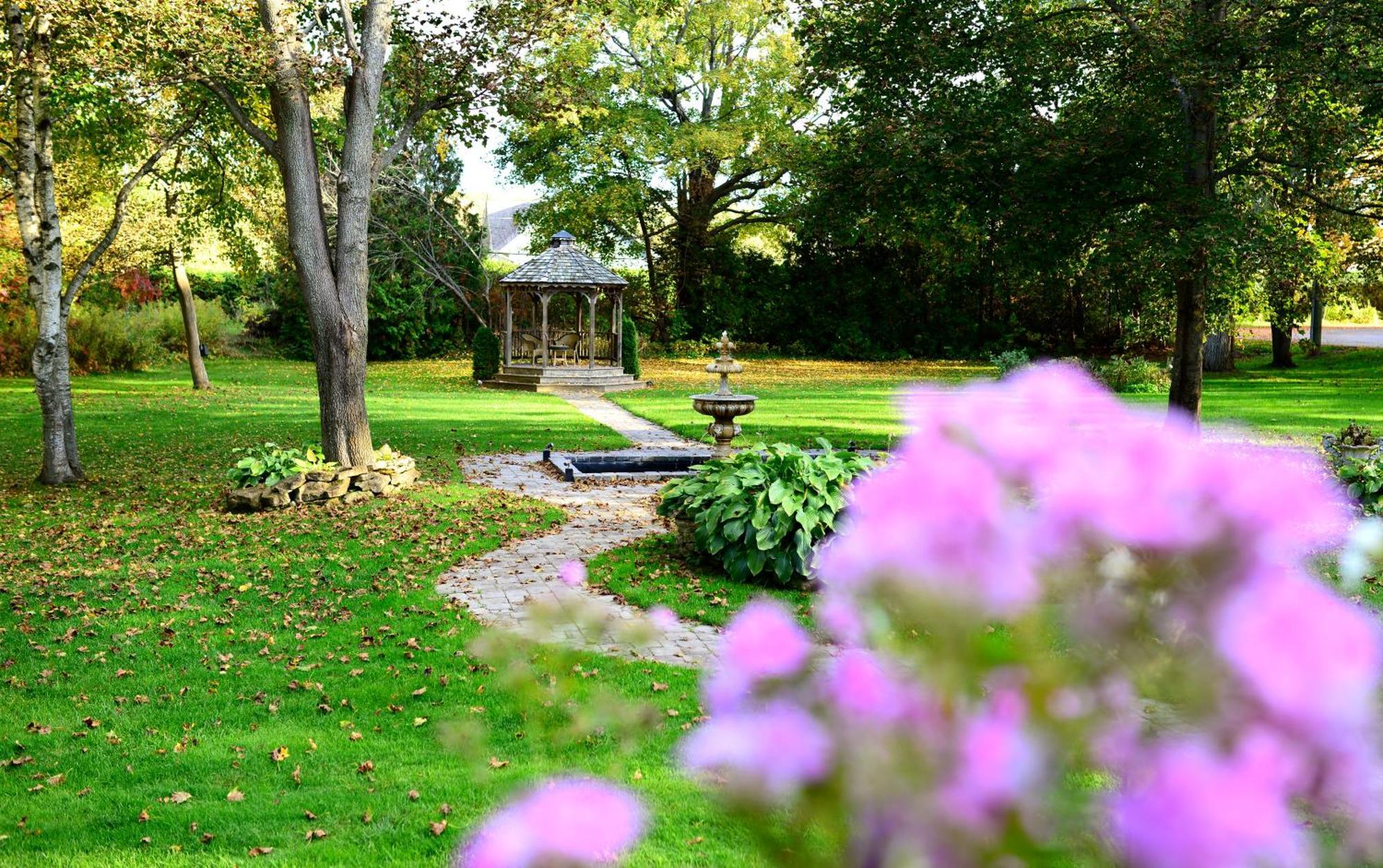 Millcroft Inn & Spa Village Of Alton Extérieur photo